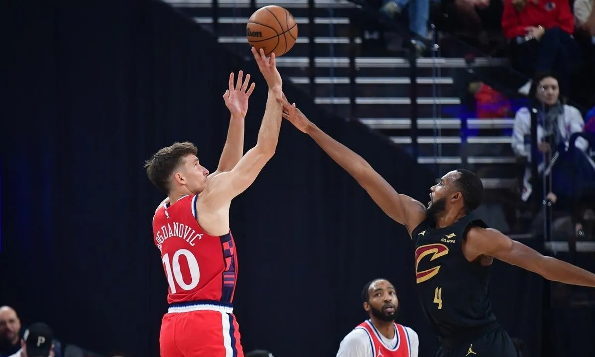 快船力克马刺,克莱带队取胜 快船力克马刺,克莱带队取胜