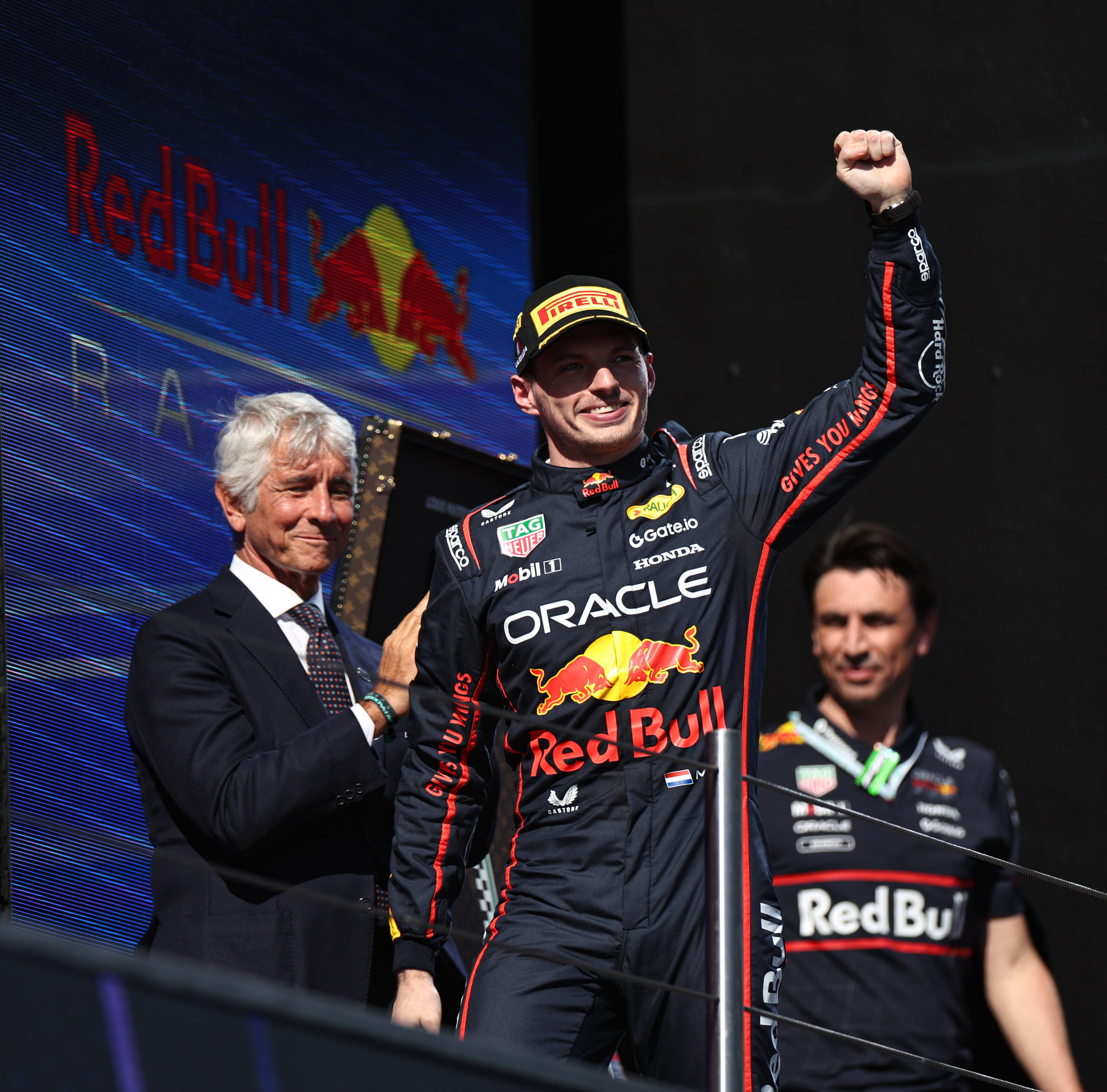 红牛二队险胜红牛车队,皮亚斯特里惊艳四座 红牛二队险胜红牛车队,皮亚斯特里惊艳四座