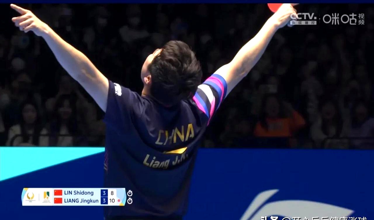 日本队力克英格兰队，梁靖崑状态火热