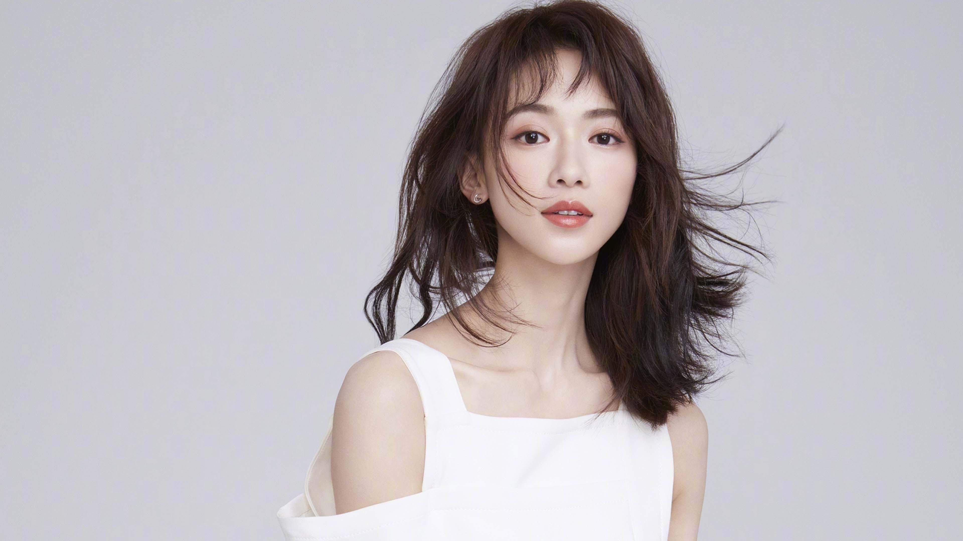 禁区里的詹姆斯，当格列兹曼成为NBA季后赛之夜的攻防转换核心