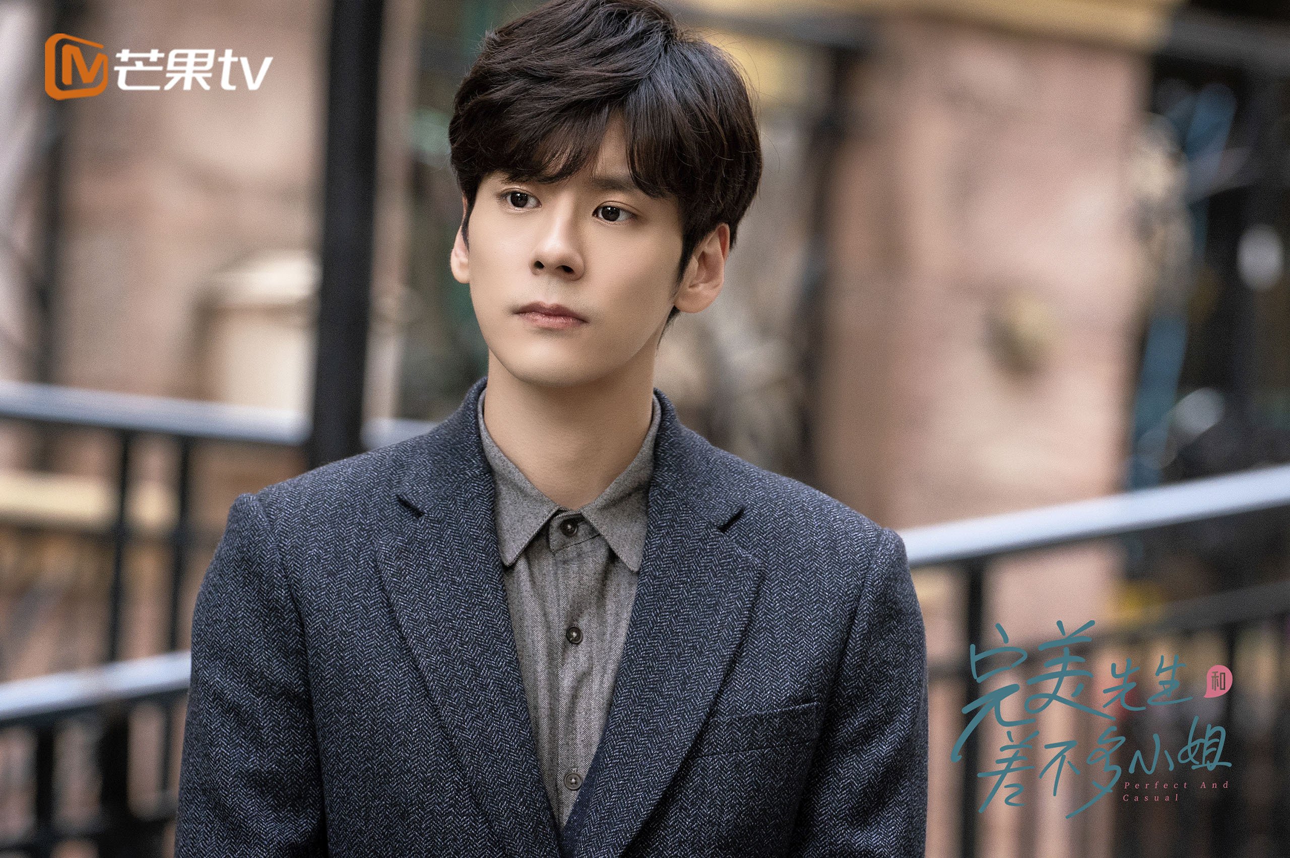 爱游戏入口-当卡尔德隆的夜色渗入美加墨星空—苏亚雷斯的时间循环之战